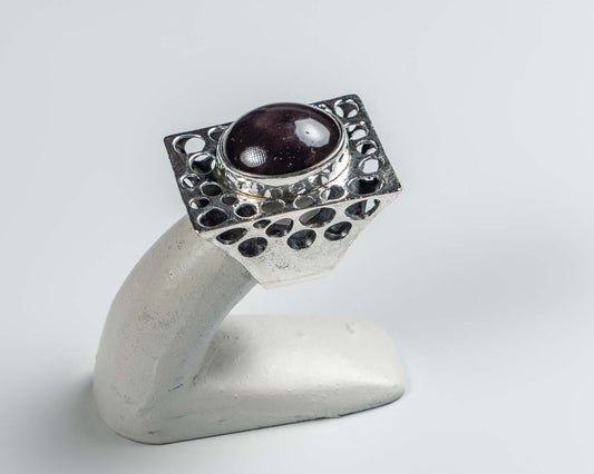 Brown Star Sapphire Ring